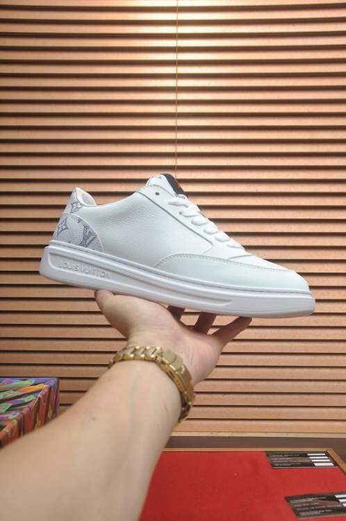 Picture of Louis Vuitton Shoes _SKULVsz38-45hnq113215799